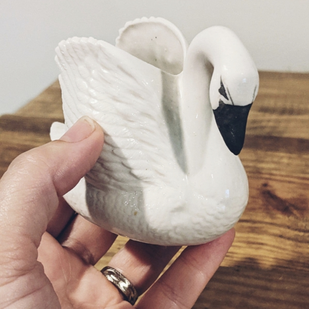 Ceramic swan miniature succulent planter cactus pot 4"